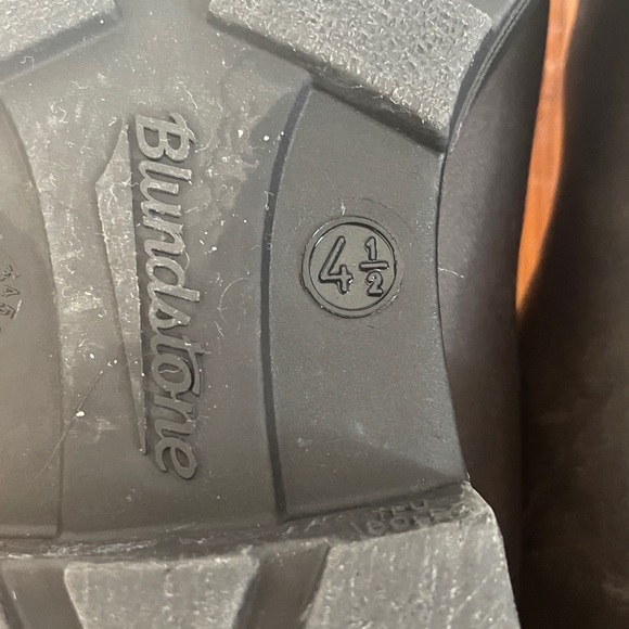 blundstone 500 chelsea boots | 7.5 stout brown - Picture 16 of 17